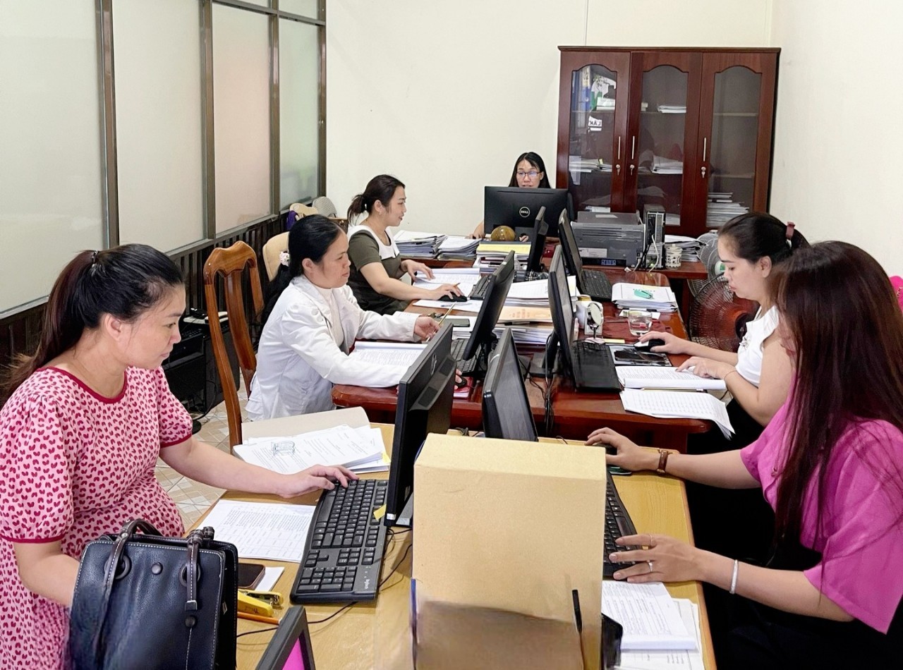 Trung tâm Lưu trữ lịch sử thực hiện tốt việc thu nộp, từng bước đẩy mạnh số hóa tài liệu lưu trữ trên địa bàn tỉnh Đắk Lắk
