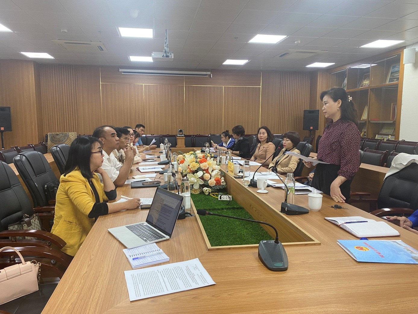 Trao đổi, học tập kinh nghiệm công bố tài liệu lưu trữ tại tỉnh Quảng Ninh và thành phố Hải Phòng